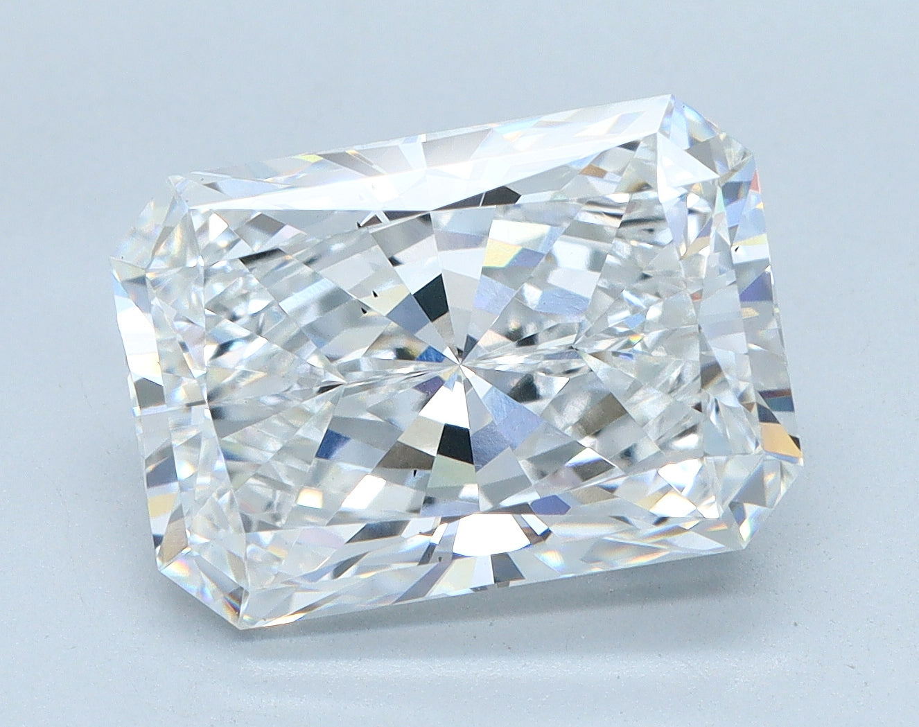 4.56ct Radiant E VS2 Lab Grown Diamond