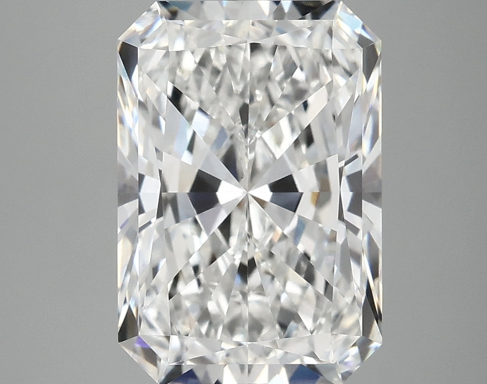 4.34ct Radiant E VS2 Lab Grown Diamond