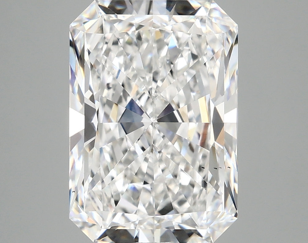4.32ct Radiant E VS2 Lab Grown Diamond