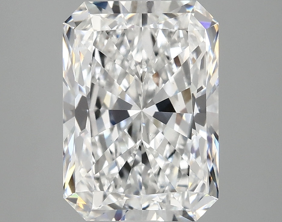 3.68ct Radiant E VS1 Lab Grown Diamond