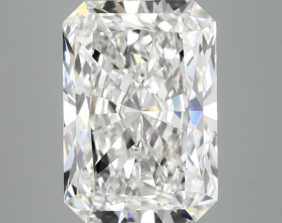 4.07ct Radiant E VS2 Lab Grown Diamond