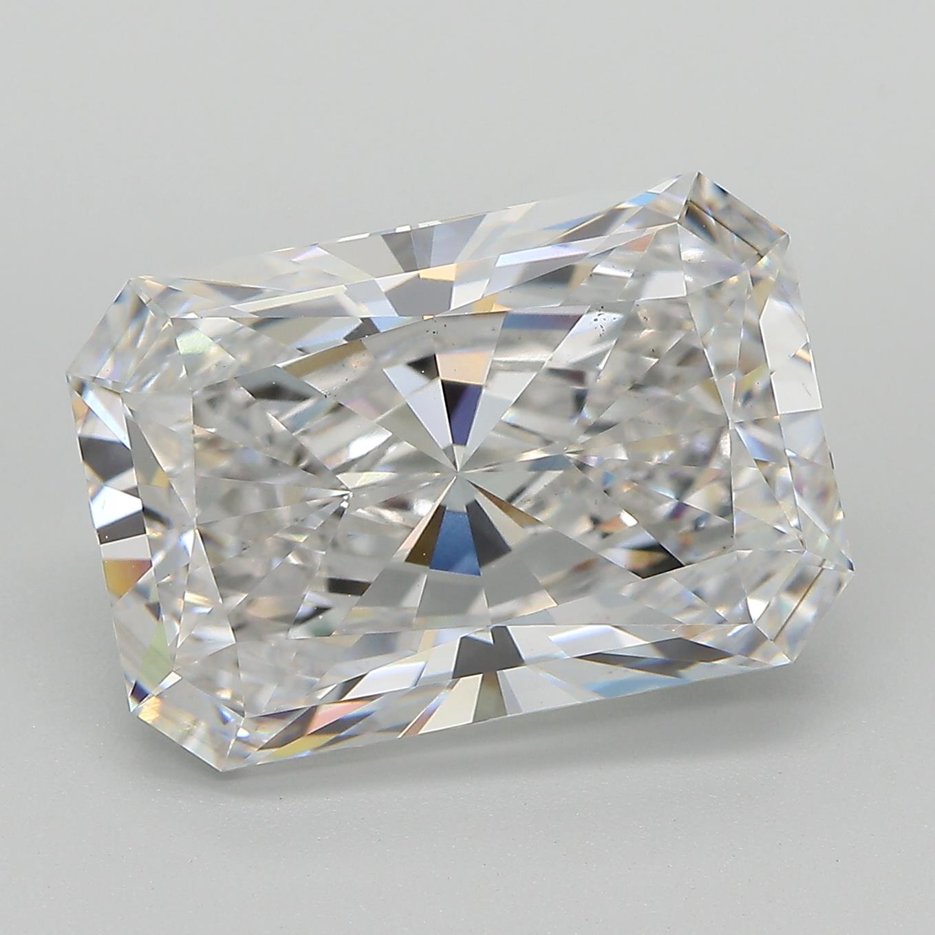 8ct Radiant F VS2 Lab Grown Diamond