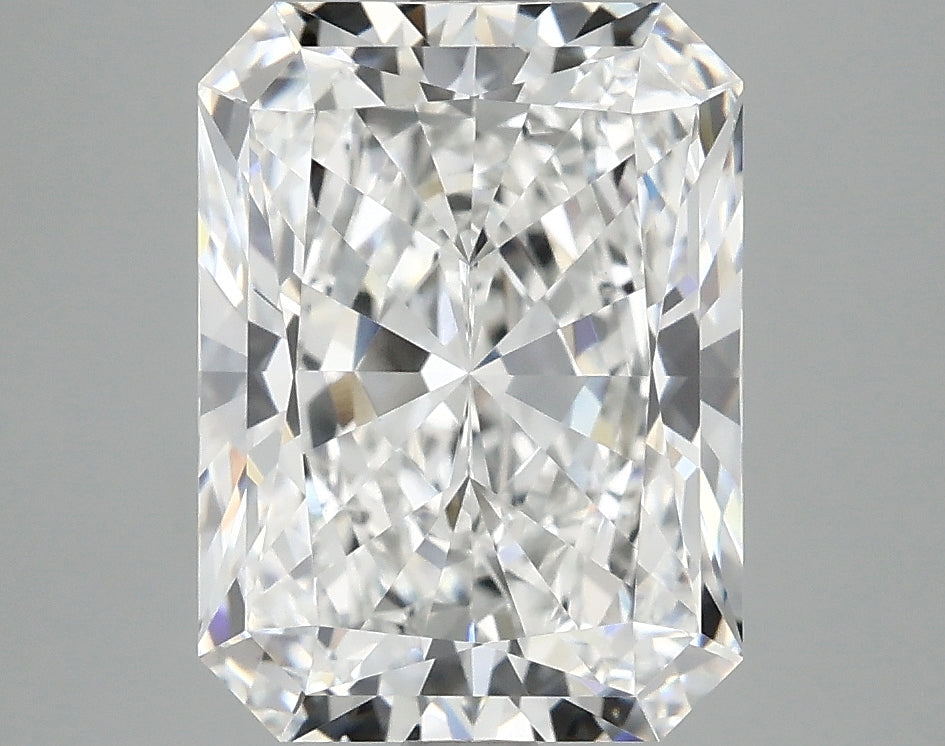4.1ct Radiant E VVS2 Lab Grown Diamond