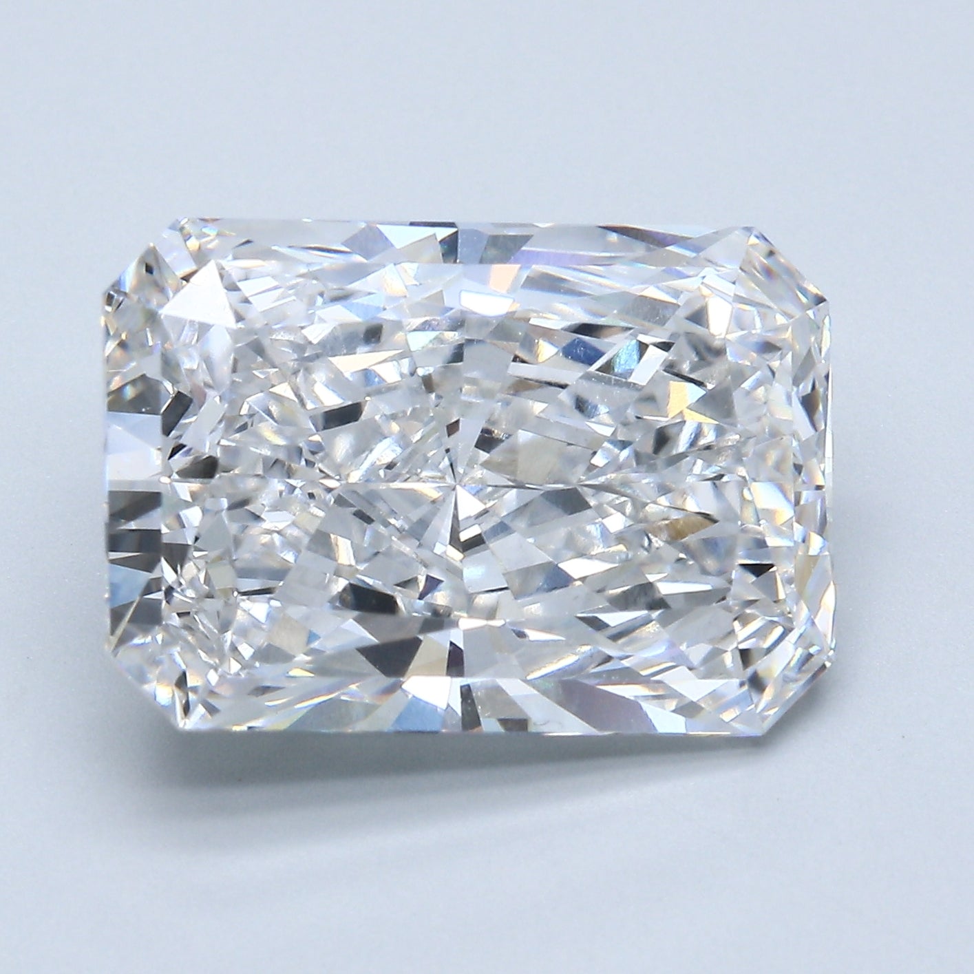 9.04ct Radiant F VS1 Lab Grown Diamond