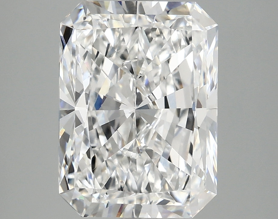 3.84ct Radiant E VVS2 Lab Grown Diamond