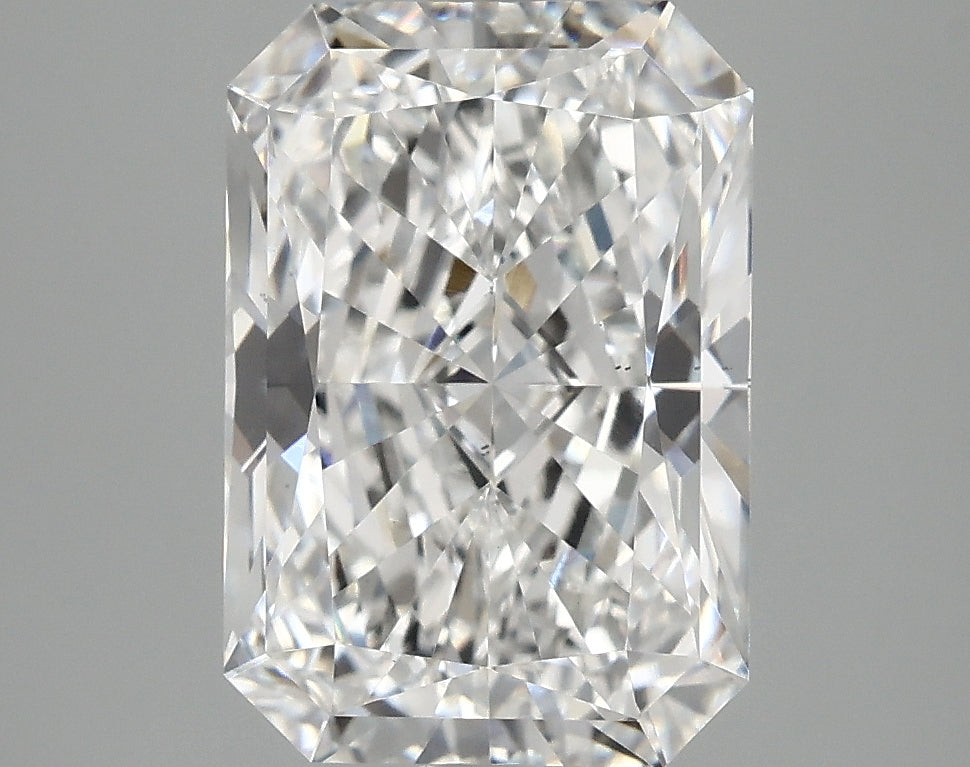 3.89ct Radiant E VS2 Lab Grown Diamond